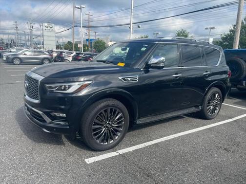 2024 INFINITI QX80 SENSORY AWD