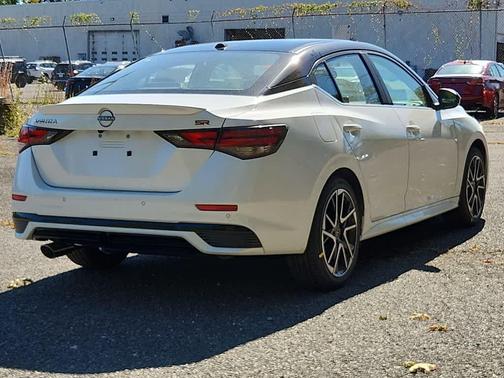 2025 Nissan Sentra SR