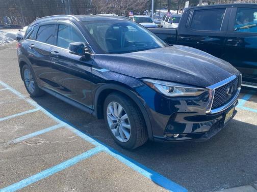 2022 INFINITI QX50 LUXE AWD