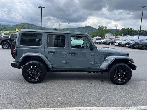 Anvil Clearcoat 2025 Jeep Wrangler 4xe Sahara