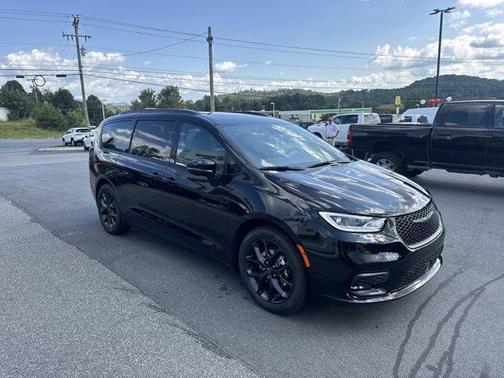 2026 Chrysler Pacifica Limited