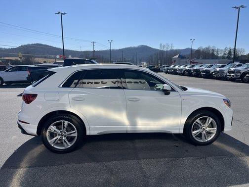 2021 Audi Q3 45 S line Premium