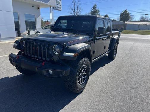 Black Clearcoat 2023 Jeep Gladiator Rubicon