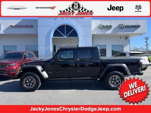 Black Clearcoat 2023 Jeep Gladiator Rubicon