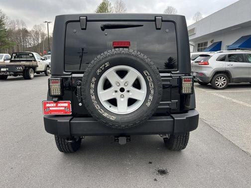 2016 Jeep Wrangler Sport