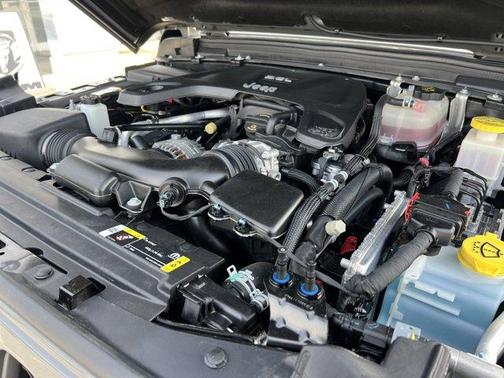 Sting Gray Clearcoat 2021 Jeep Gladiator Mojave