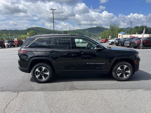 2023 Jeep Grand Cherokee 4xe Base