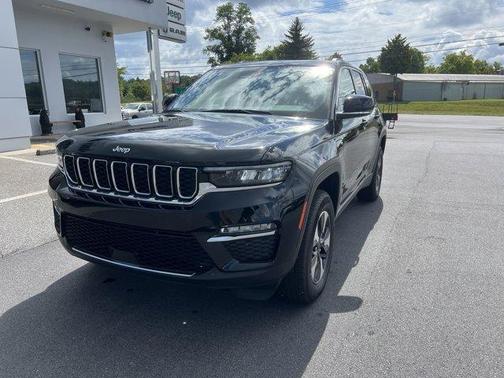 2023 Jeep Grand Cherokee 4xe Base