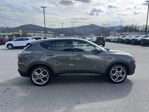 2024 Alfa Romeo Tonale Veloce