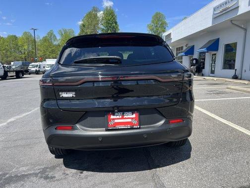 8 BALL 2024 Dodge Hornet GT