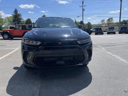 8 BALL 2024 Dodge Hornet GT