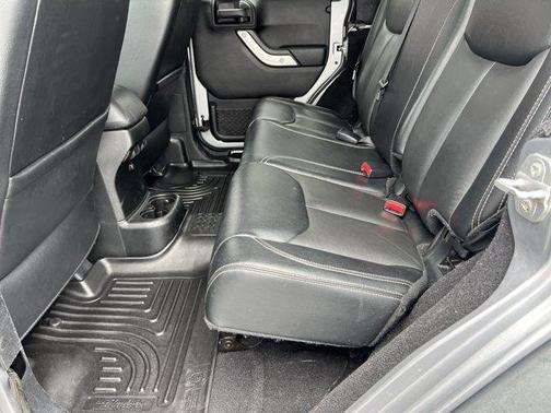 Billet Silver Metallic Clearcoat 2016 Jeep Wrangler Unlimited Sahara