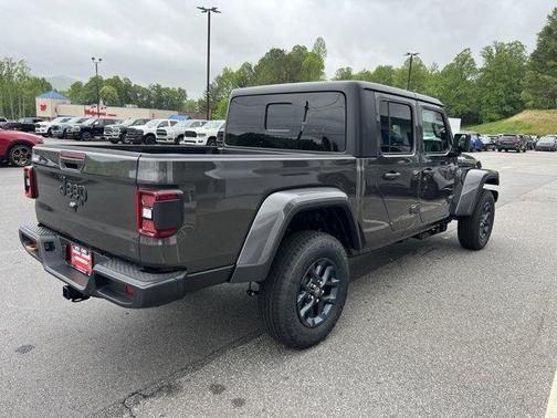 Granite Crystal Clearcoat Metallic 2026 Jeep Gladiator 85th Anniversary Edition