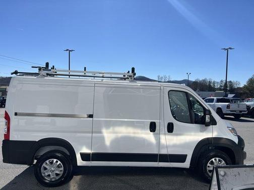 2025 RAM ProMaster 2500 Base