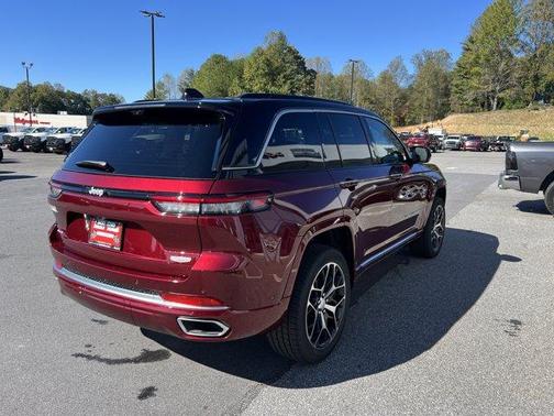 2025 Jeep Grand Cherokee Summit