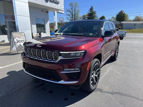 2025 Jeep Grand Cherokee Summit