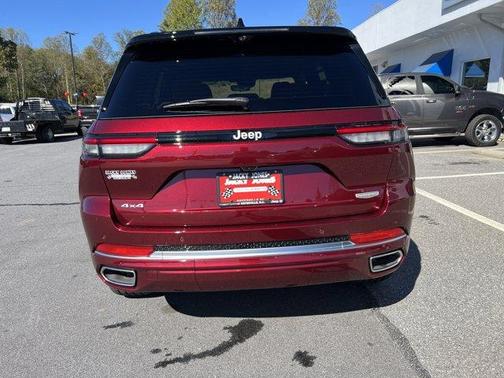 2025 Jeep Grand Cherokee Summit