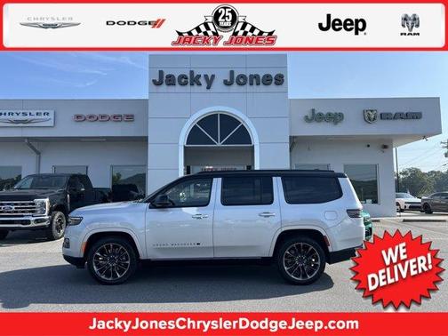 Silver Zynith 2025 Jeep Grand Wagoneer Series III