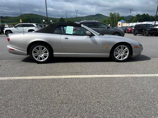 2005 Jaguar XKR