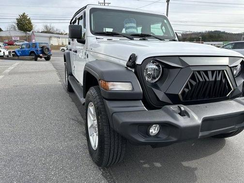 2024 Jeep Wrangler Sport