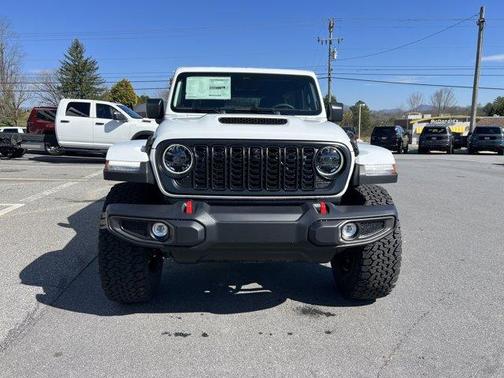 Bright White Clearcoat 2026 Jeep Wrangler Rubicon