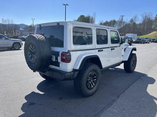 Bright White Clearcoat 2026 Jeep Wrangler Rubicon