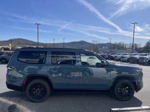 2026 Jeep Grand Wagoneer Limited Reserve