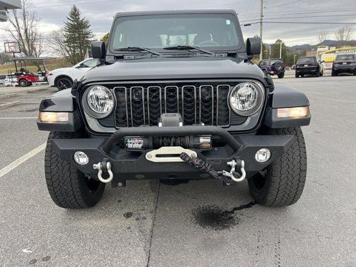 2024 Jeep Gladiator Sport