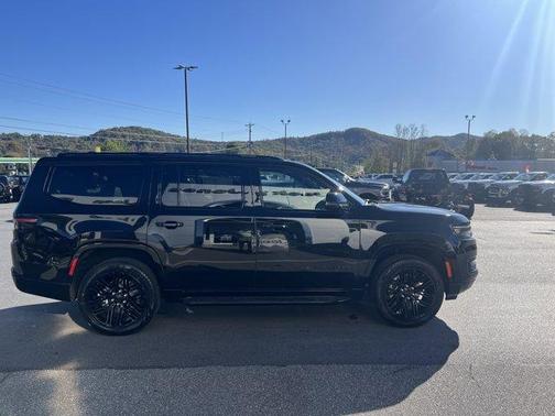 2025 Jeep Wagoneer Series II