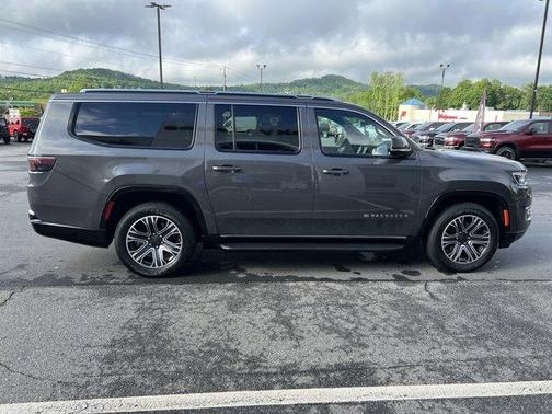 2023 Jeep Wagoneer L Series II