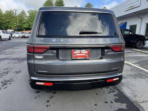 2023 Jeep Wagoneer L Series II