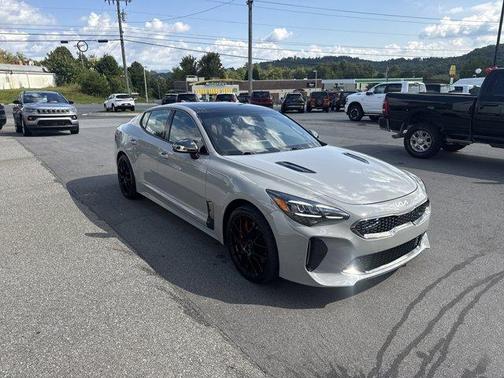 2022 Kia Stinger GT1