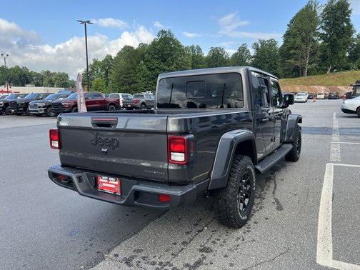 2025 Jeep Gladiator Sport