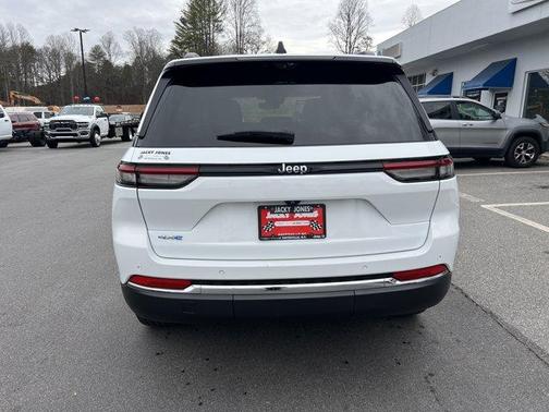 2022 Jeep Grand Cherokee 4xe Base