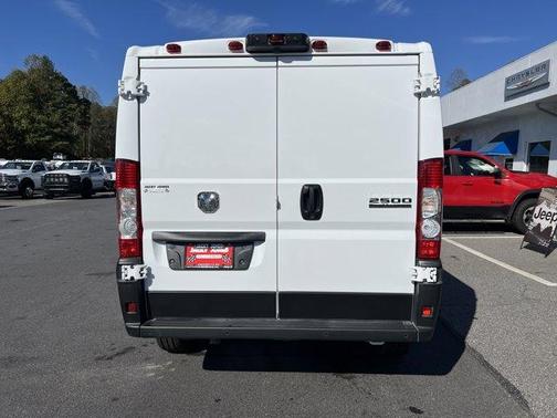 2025 RAM ProMaster 2500 Base