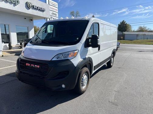 2025 RAM ProMaster 2500 Base