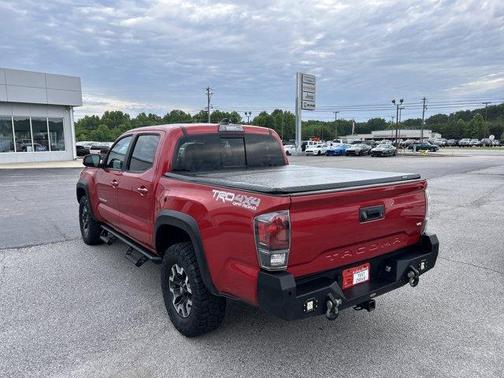 Barcelona Red Metallic 2017 Toyota Tacoma TRD Off Road