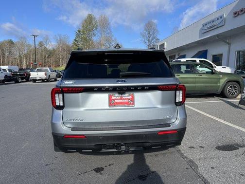 2025 Ford Explorer Active