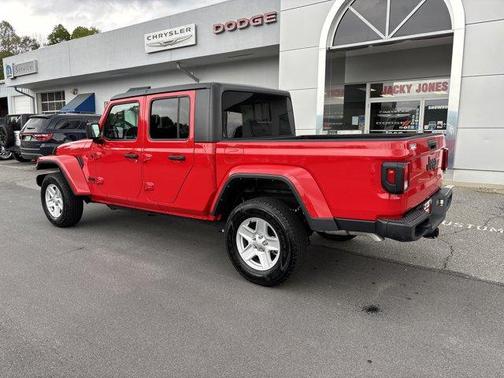 2023 Jeep Gladiator Sport