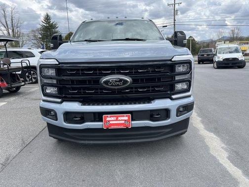 2024 Ford F-350 Lariat Super Duty