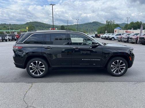 2023 Jeep Grand Cherokee Overland