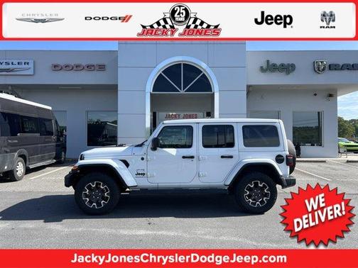 Bright White Clearcoat 2025 Jeep Wrangler Sahara