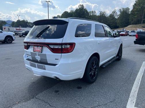 2026 Dodge Durango GT HEMI V8