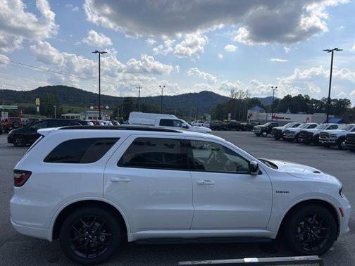 2026 Dodge Durango GT HEMI V8