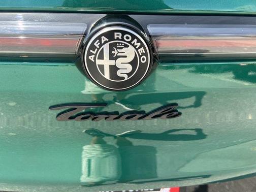Verde 2026 Alfa Romeo Tonale VELOCE