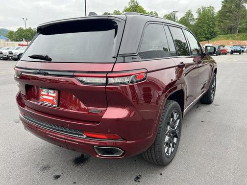 2025 Jeep Grand Cherokee Summit