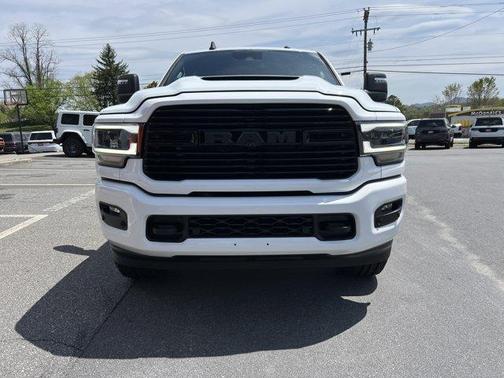 Bright White Clearcoat 2024 RAM 2500 Laramie