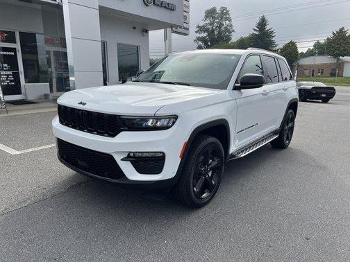 Bright White Clearcoat 2025 Jeep Grand Cherokee Limited