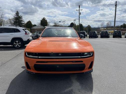 PEEL OUT 2026 Dodge Charger Scat Pack