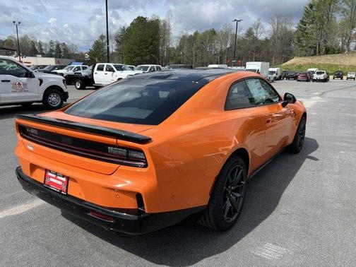 PEEL OUT 2026 Dodge Charger Scat Pack